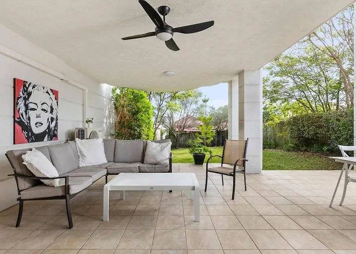 Garden Apt 2Bed X 2Bath, Parking